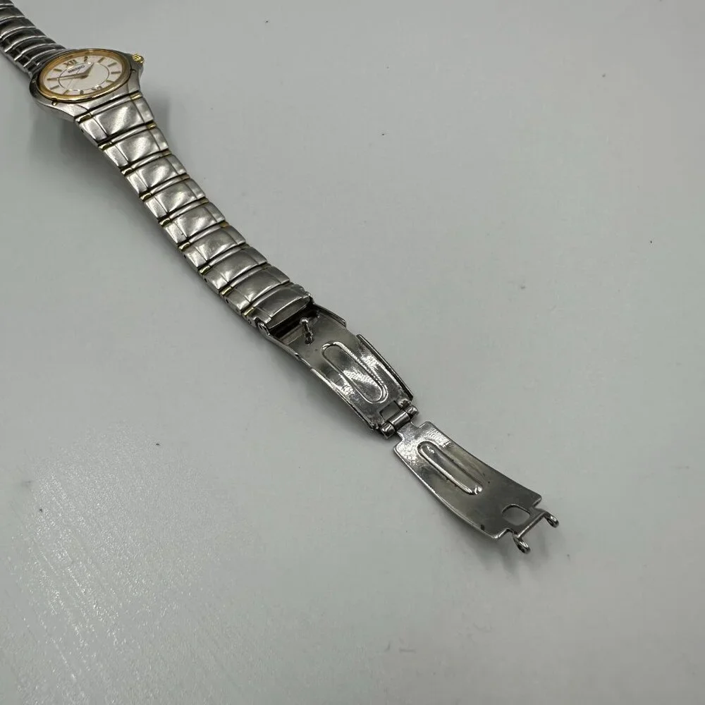 Seiko Watch Women Silver Tone White Dial Cracked Crystal Missing Buckle Working